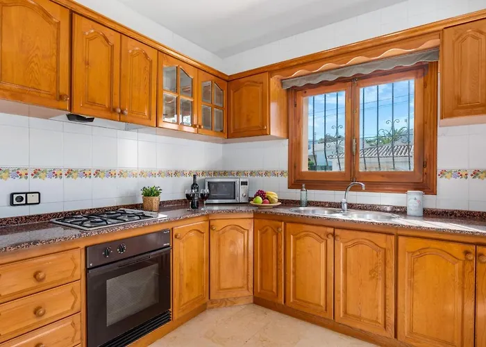 فيلة Cruz - Plusholidays