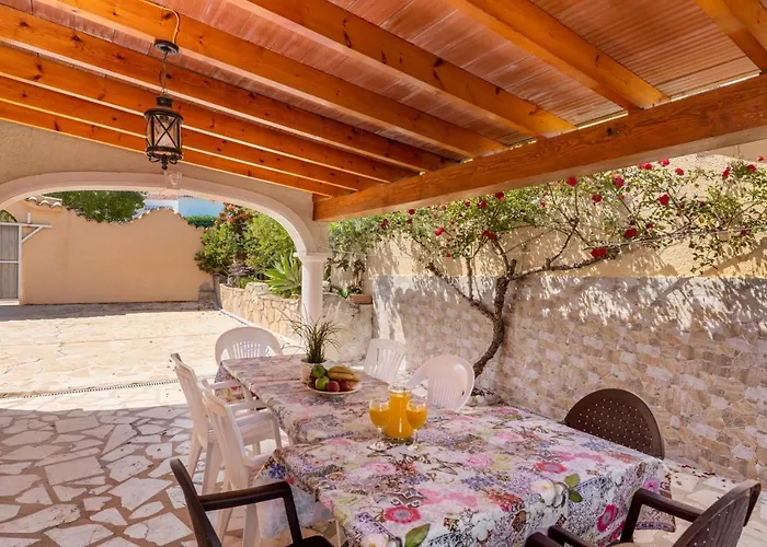 فيلة Cruz - Plusholidays *