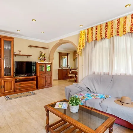 Cruz - Plusholidays Villa *